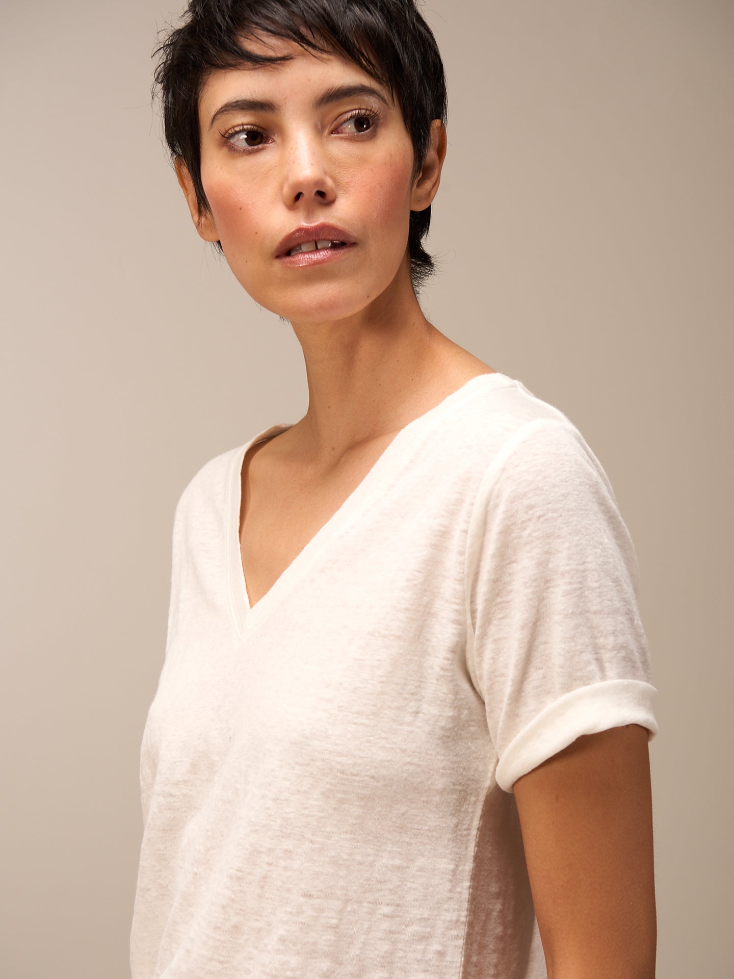T-shirt avec col en V