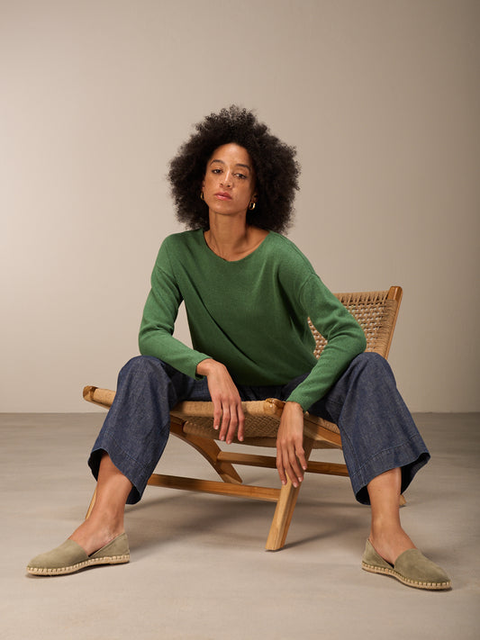 Knitted sweater with linen
