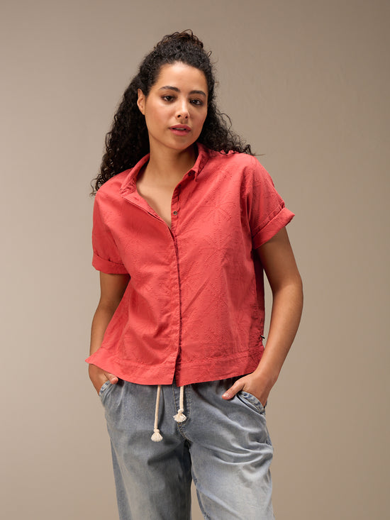 blouse brodée