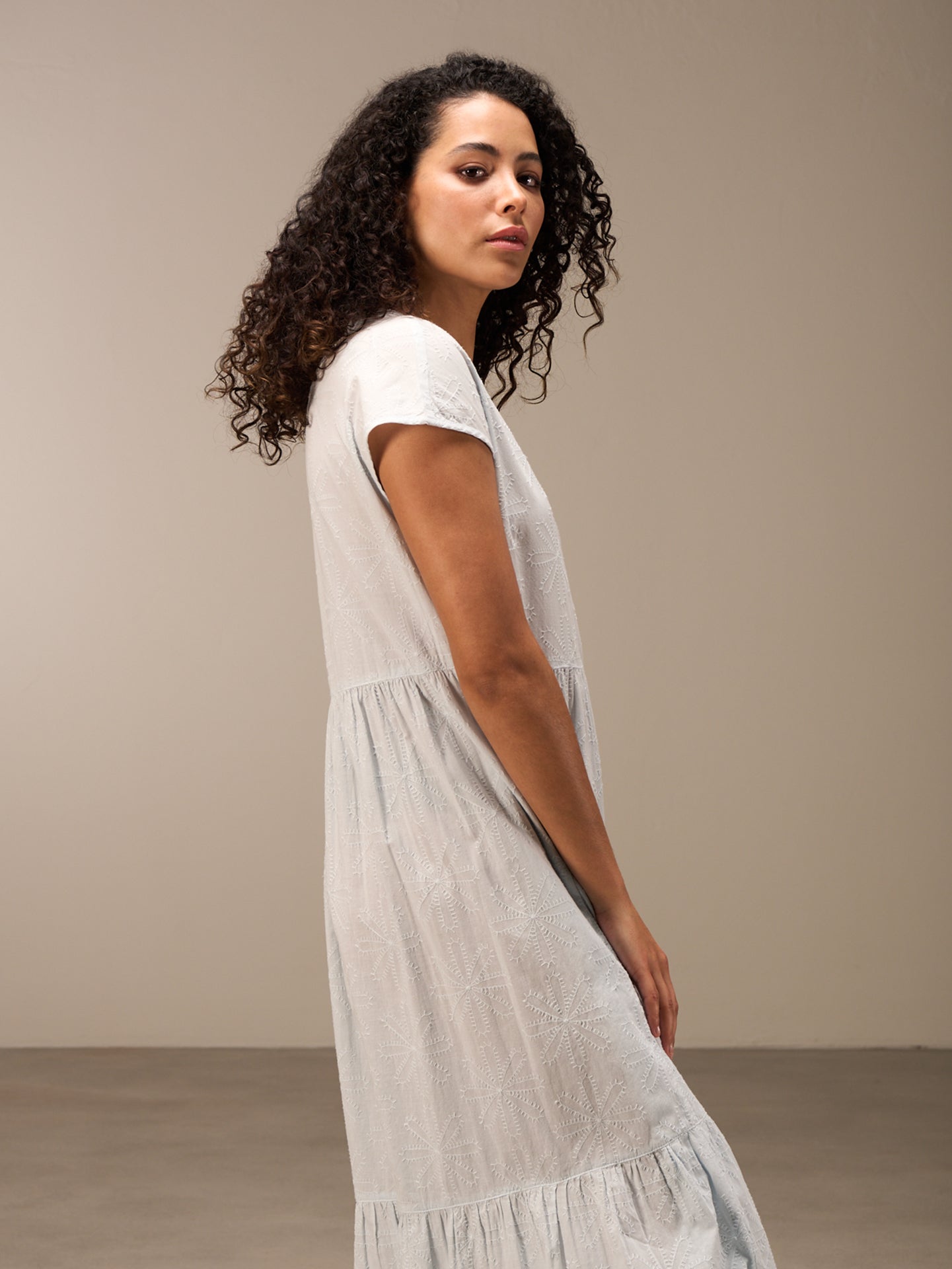 robe avec col en V