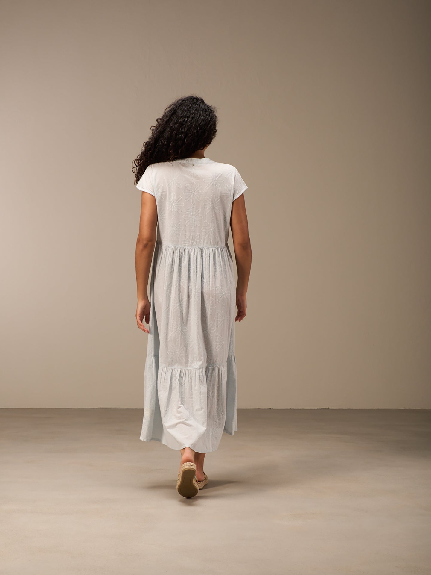 robe avec col en V