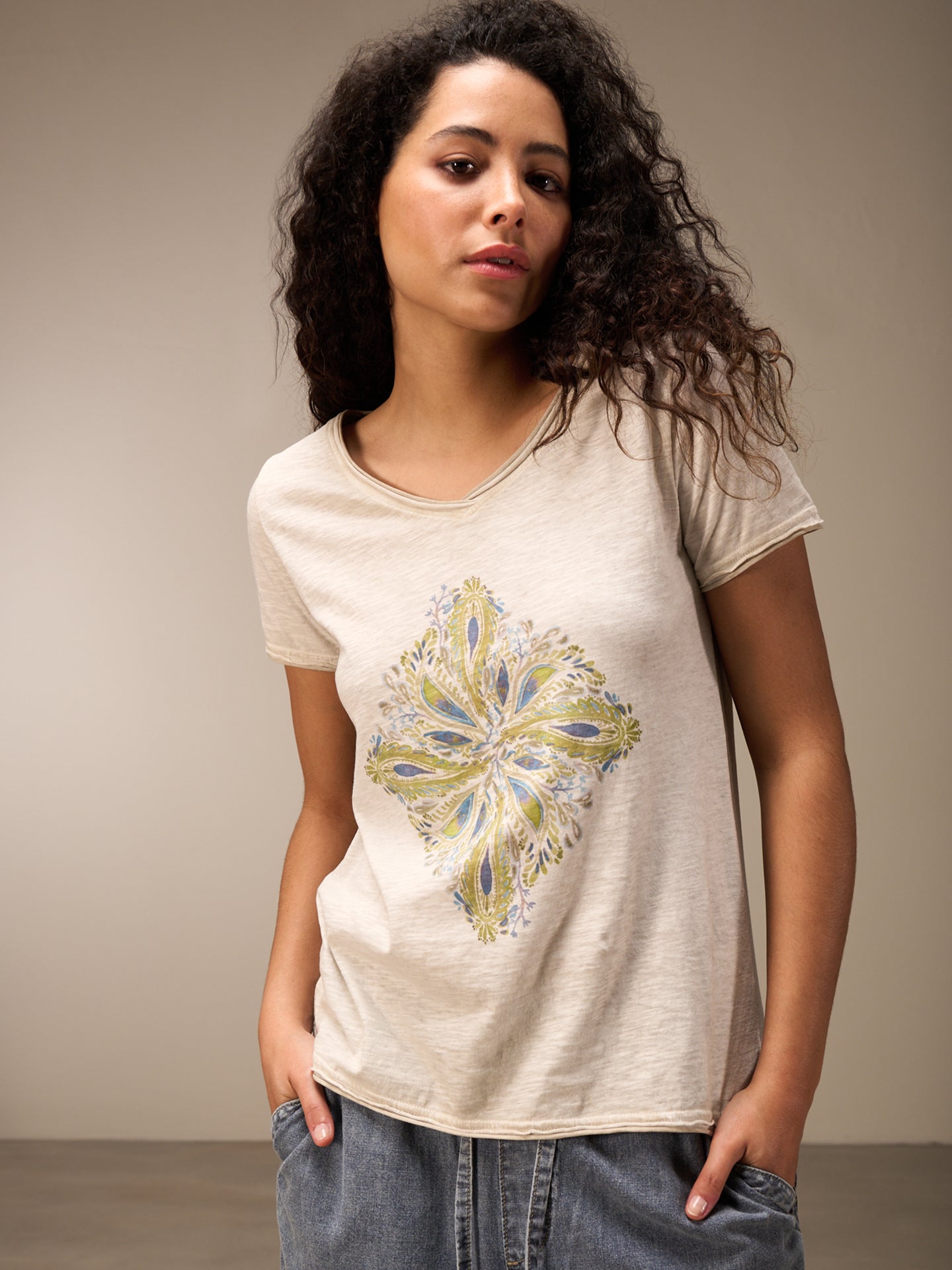 Short-sleeved shirt
