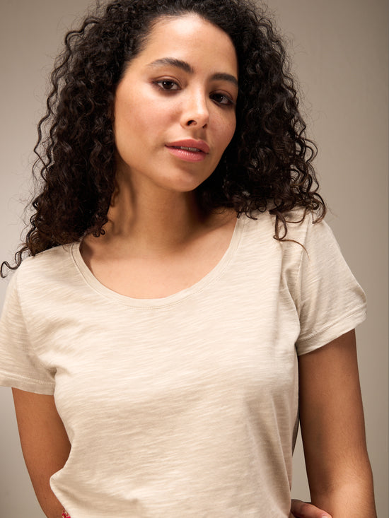 Short-sleeved shirt