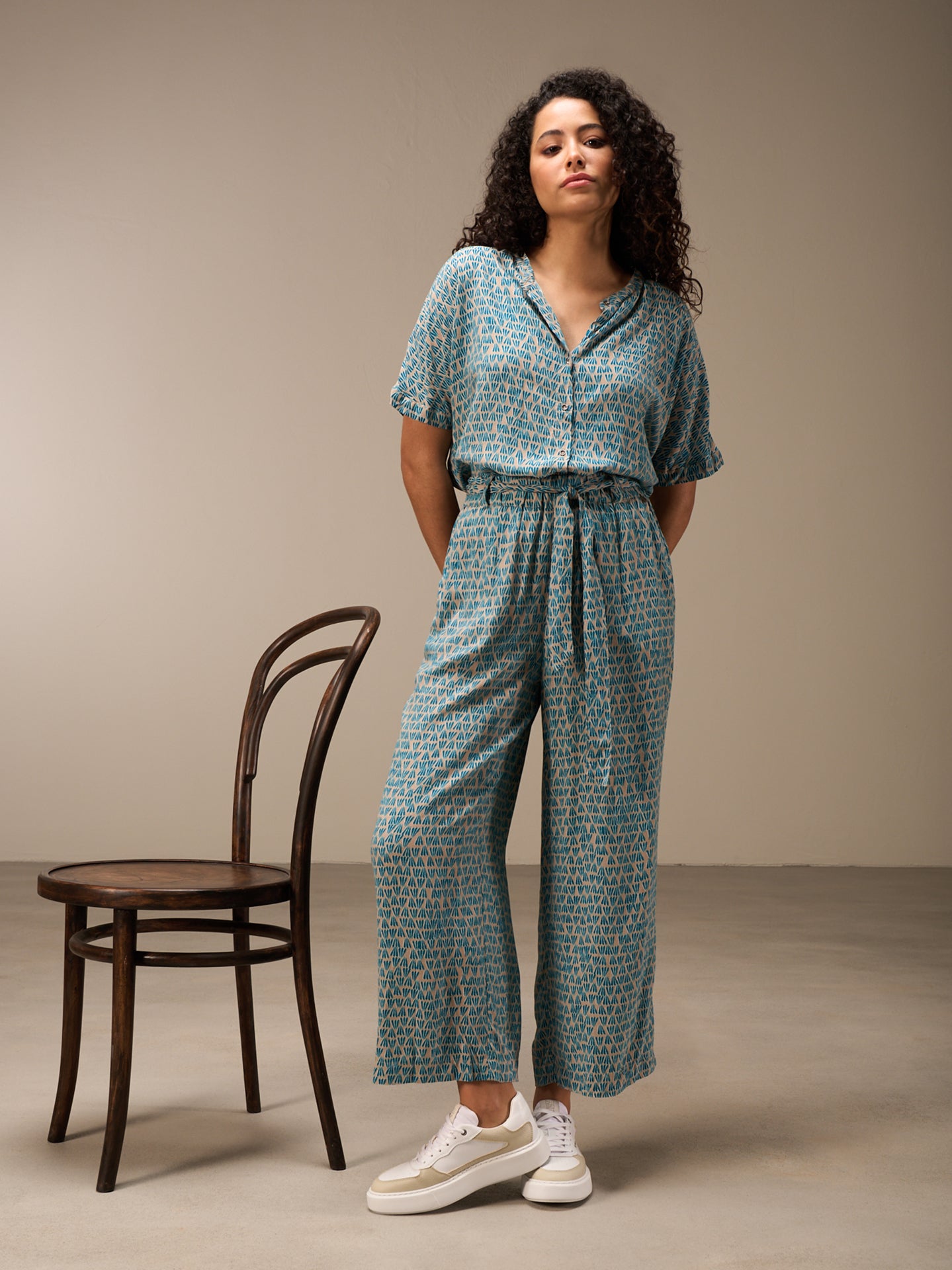 Bluse mit Stehkragen