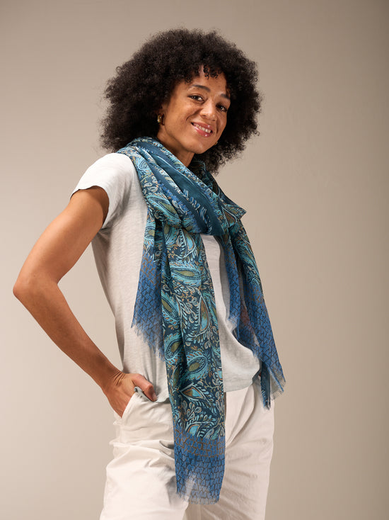 Printed scarf