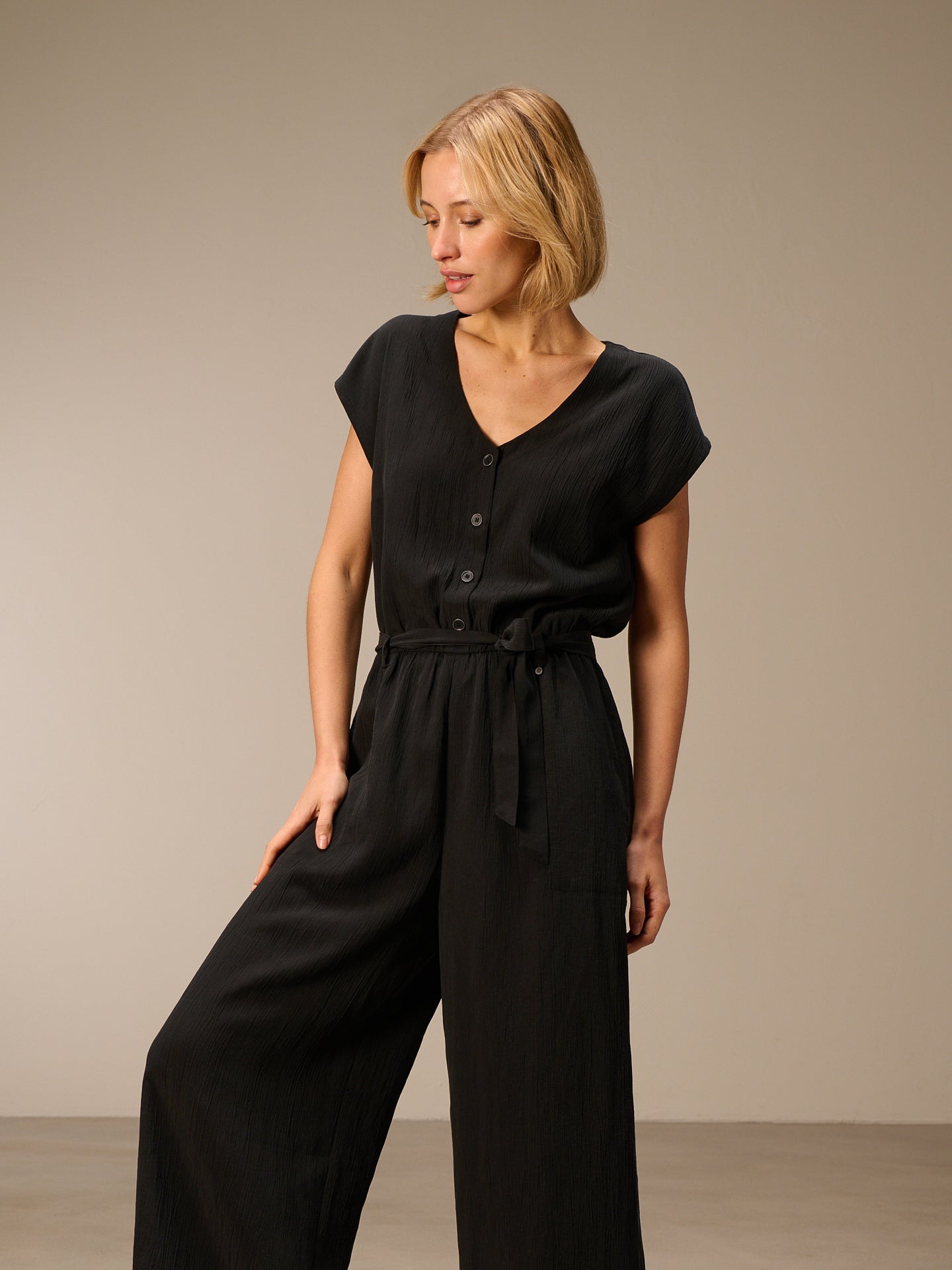 Jumpsuit mit Gürtel