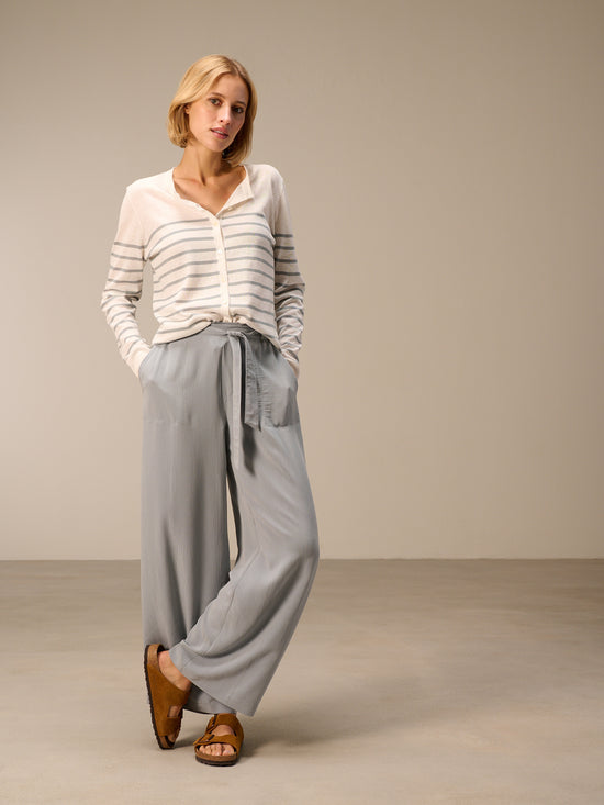 Strickjacke mit Leinen