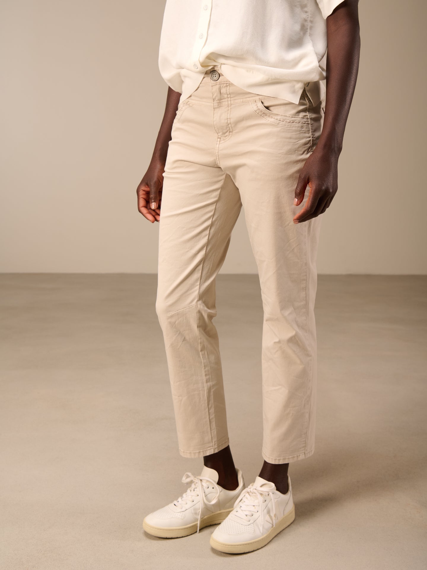 Tapered pants