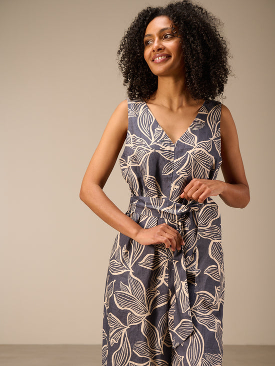 Jumpsuit mit Gürtel