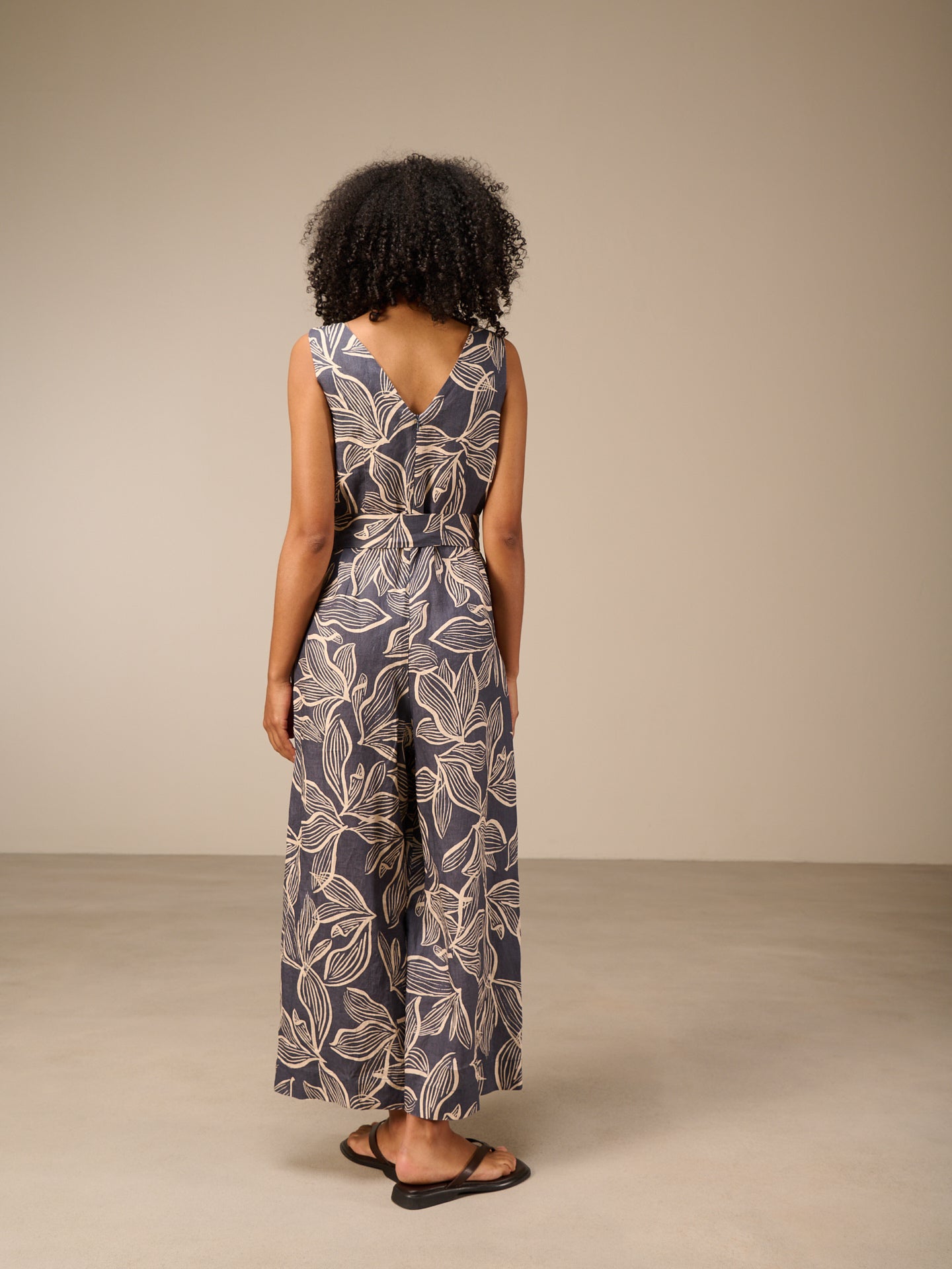 Jumpsuit mit Gürtel