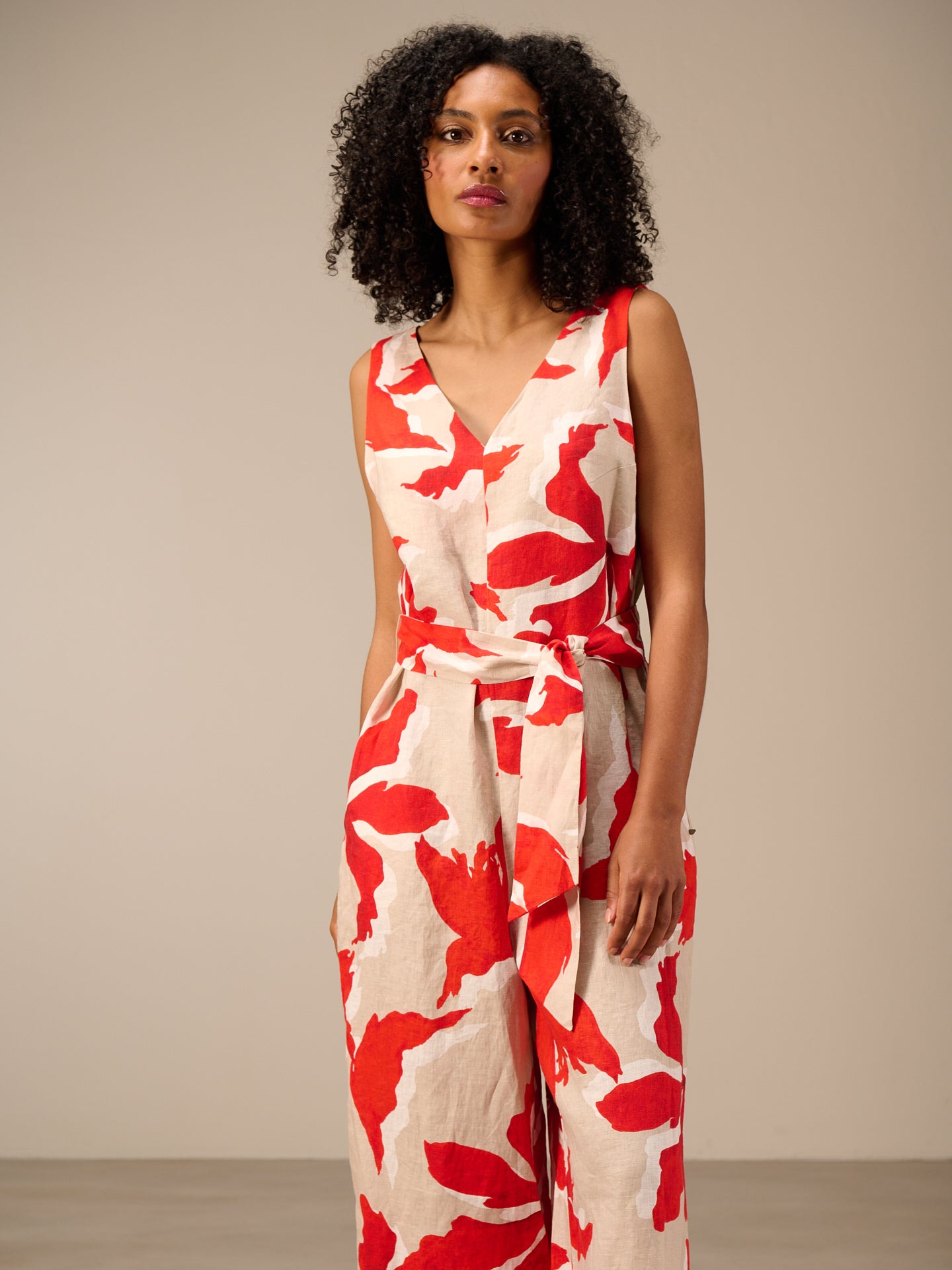 Jumpsuit mit Gürtel