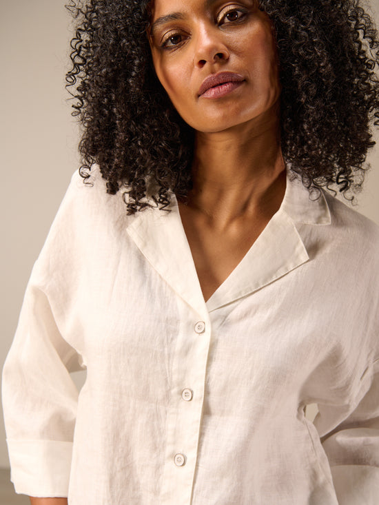 3/4-sleeved blouse