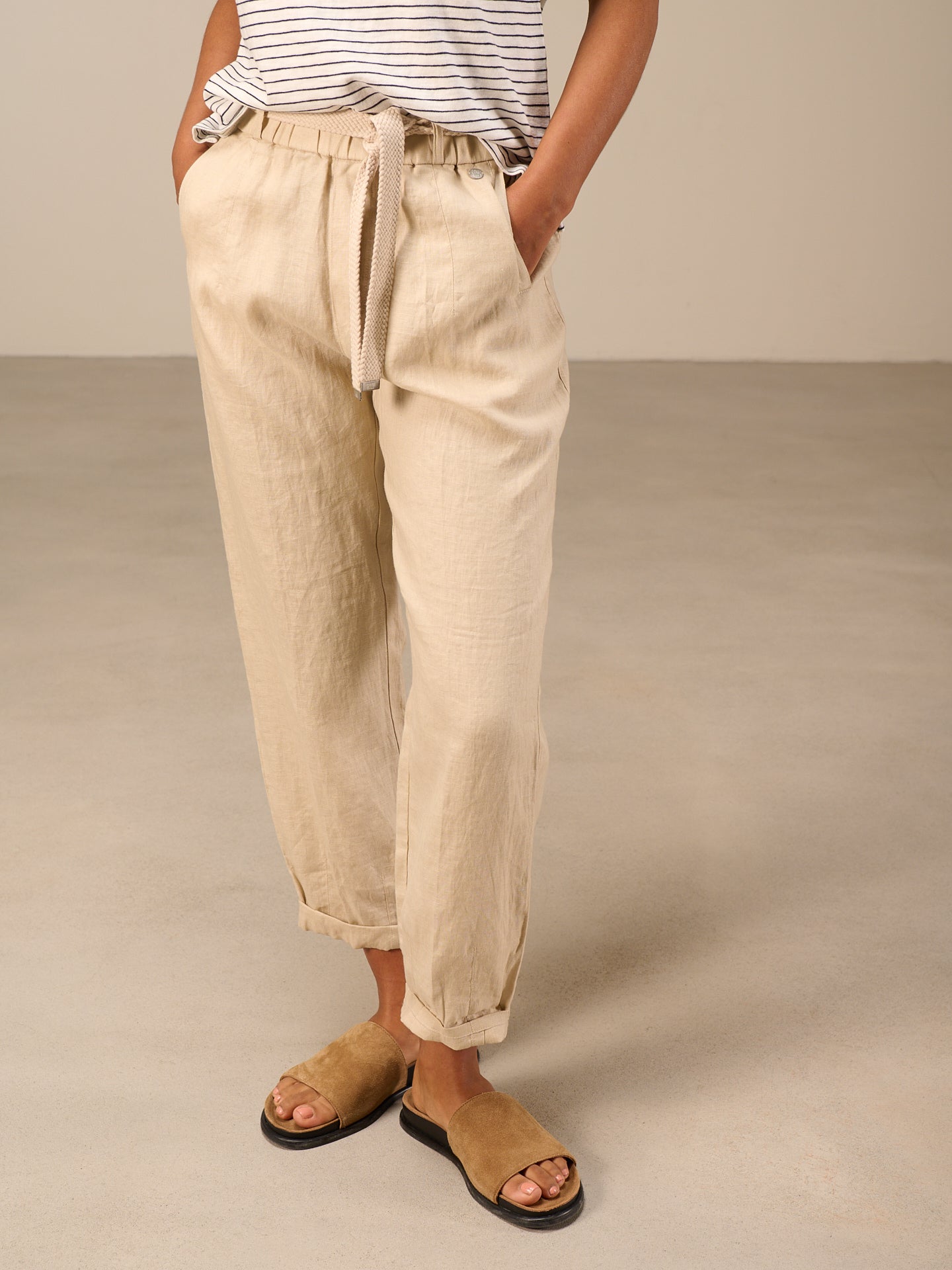 Pantaloni con vita elastica