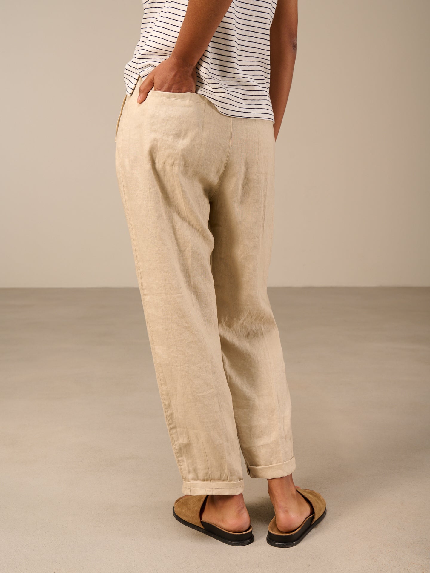 Pantaloni con vita elastica
