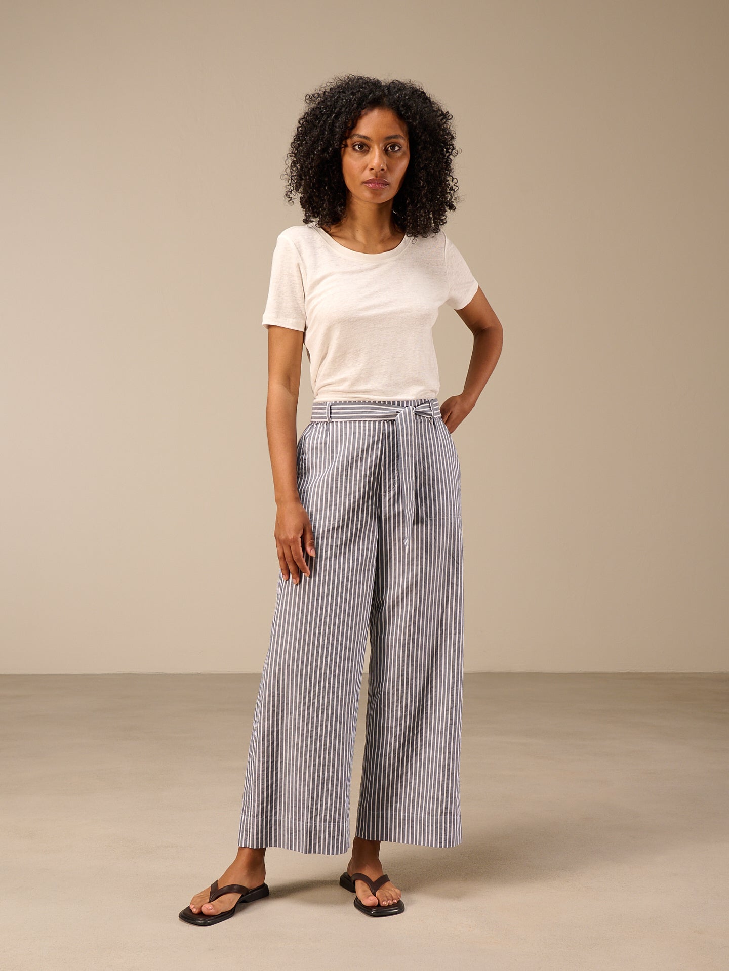 Pants with belt
