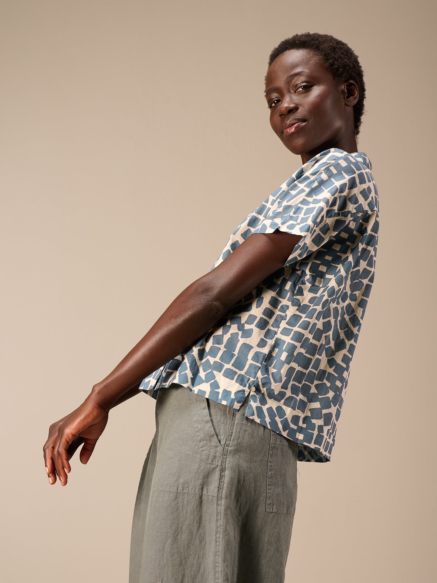 chemise à manches courtes