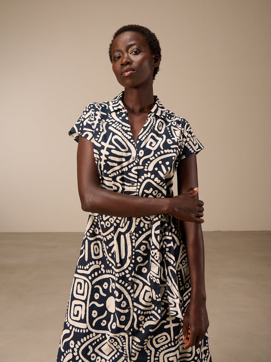 Dress with collar