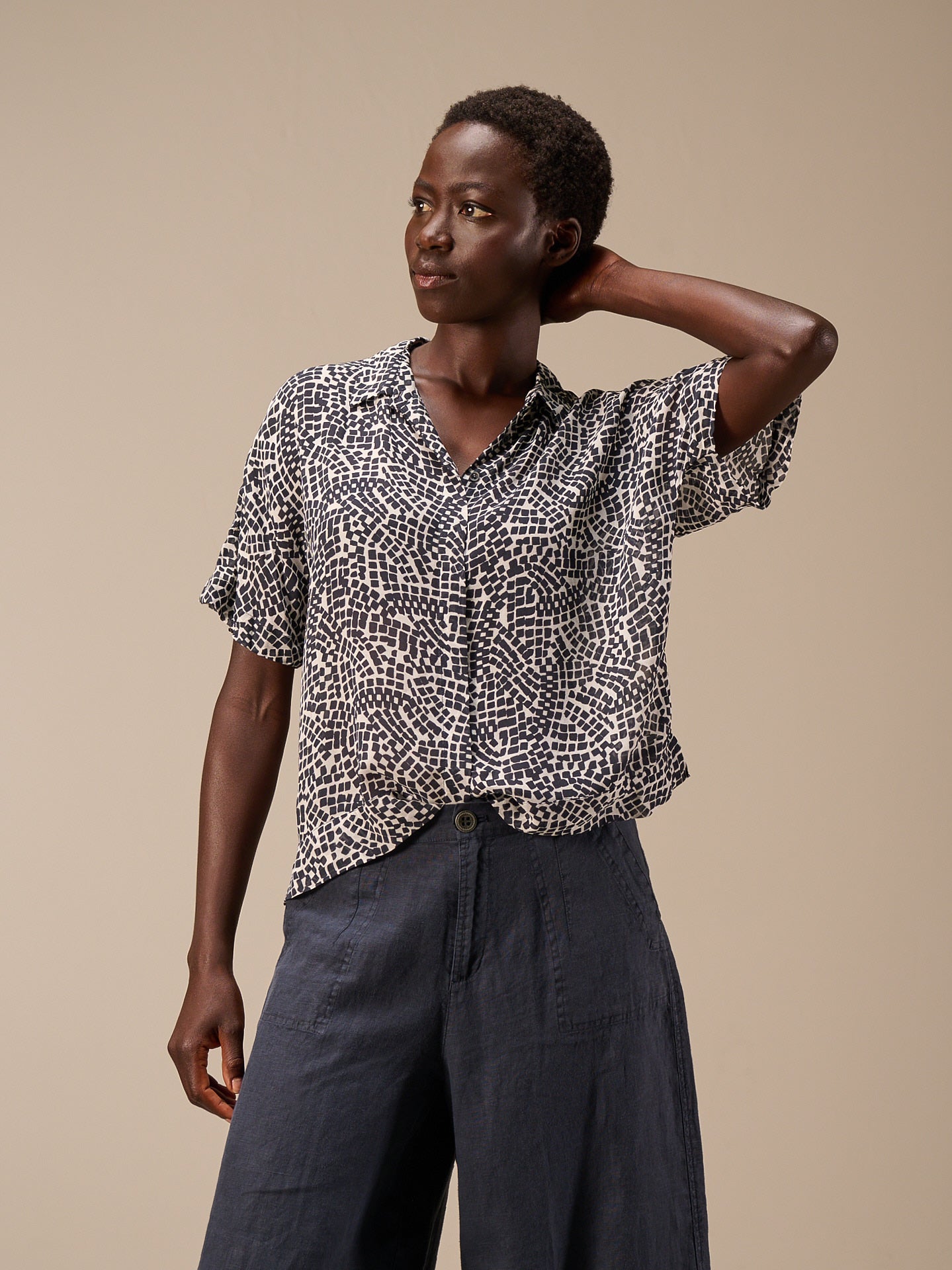 chemise à manches courtes