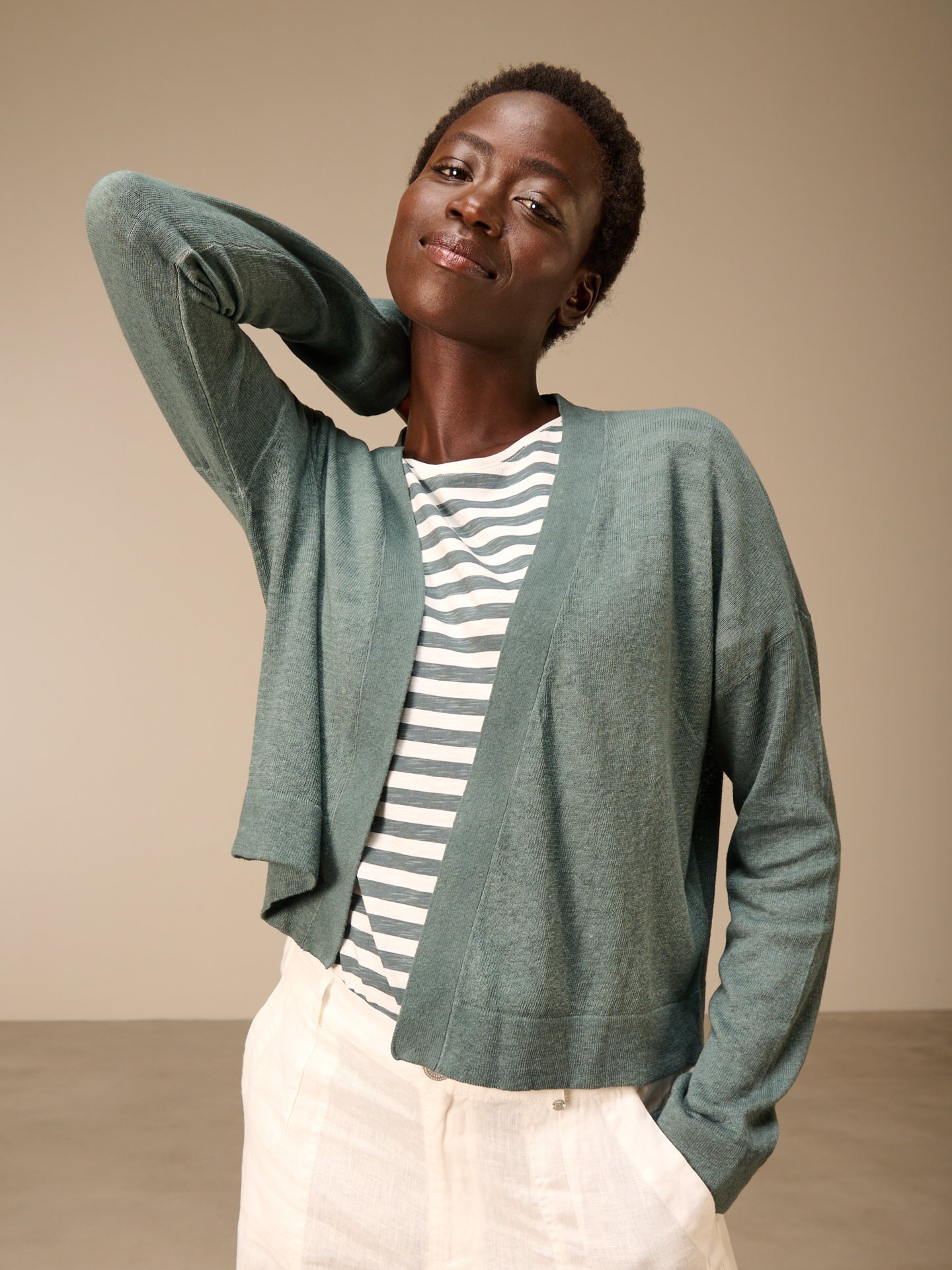 Strickjacke mit Leinen