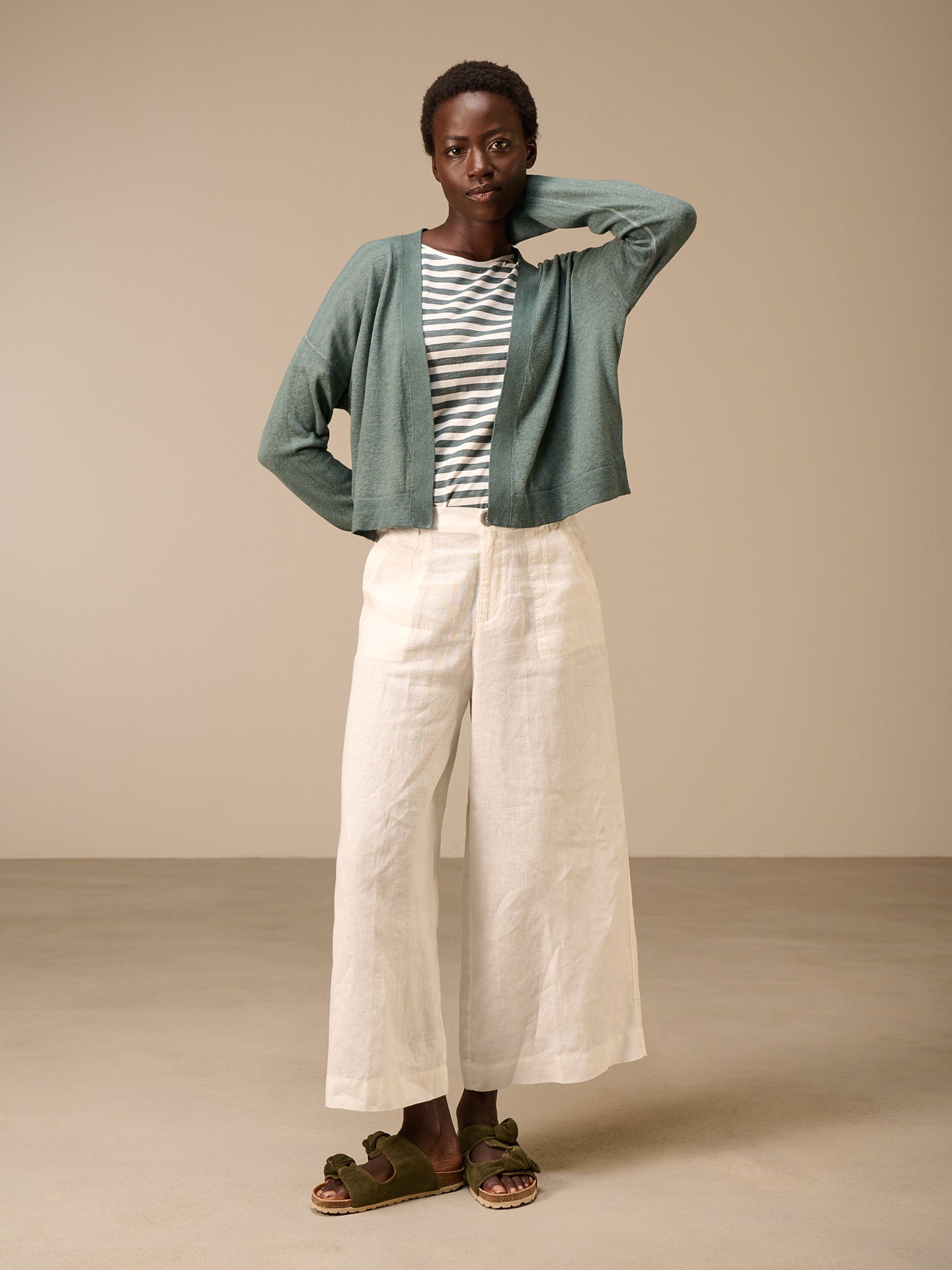 Strickjacke mit Leinen