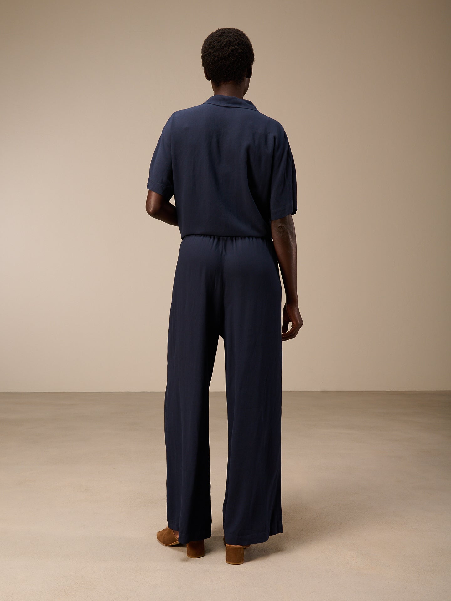 Pants with belt