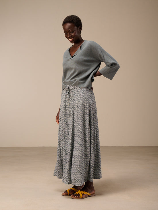 Button-up skirt