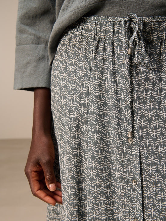 Button-up skirt