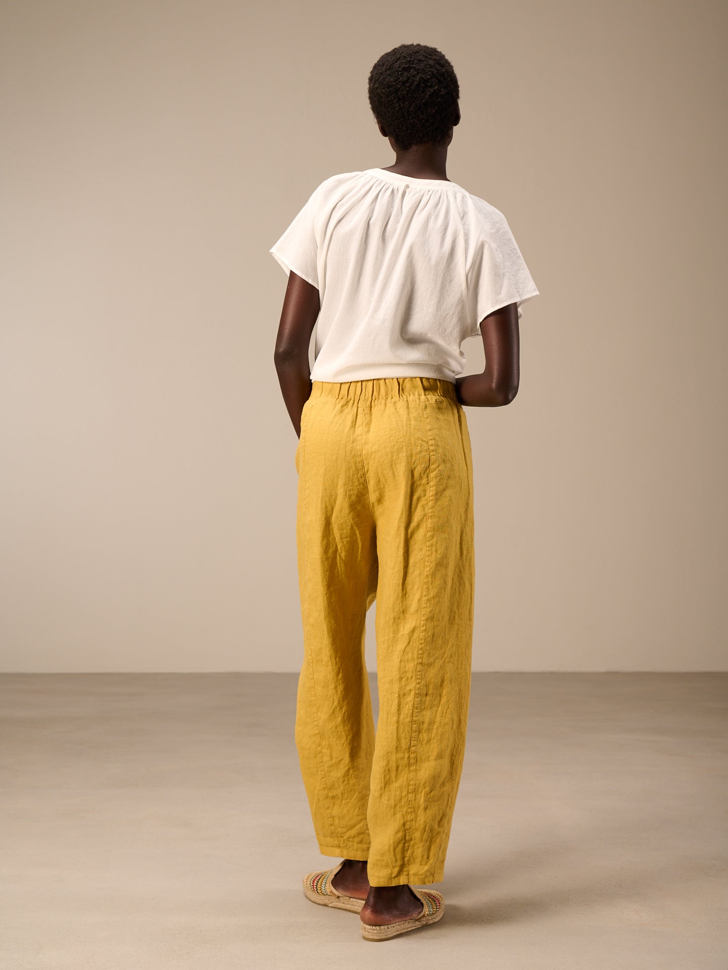 Pants with belt