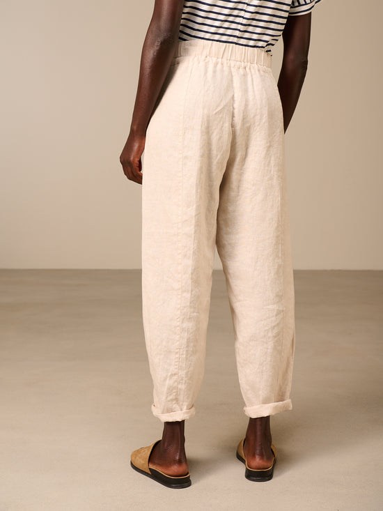 Pants with belt