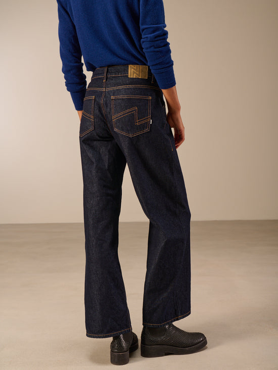 Wide-leg jeans