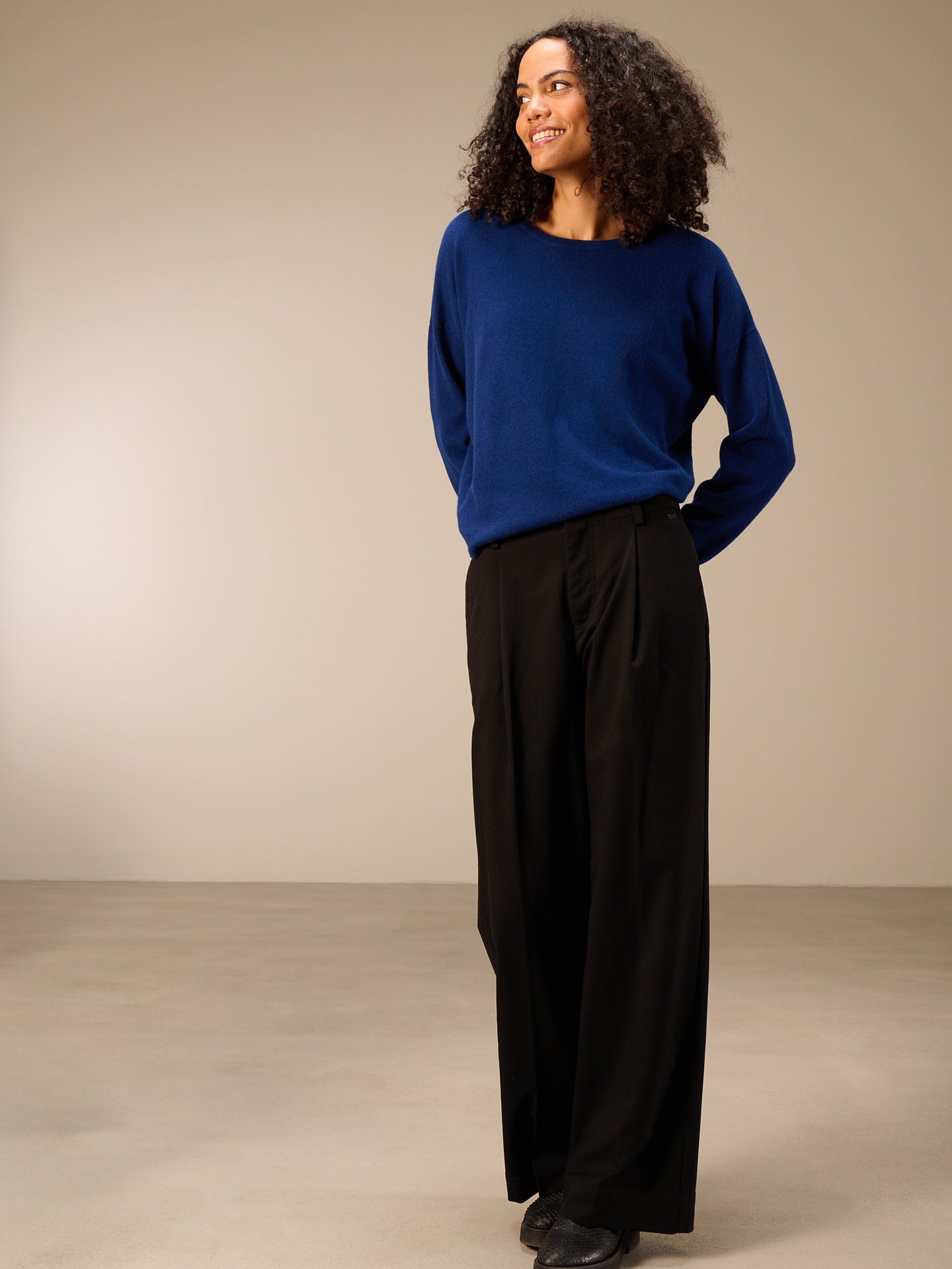 Knitted sweater with cashmere