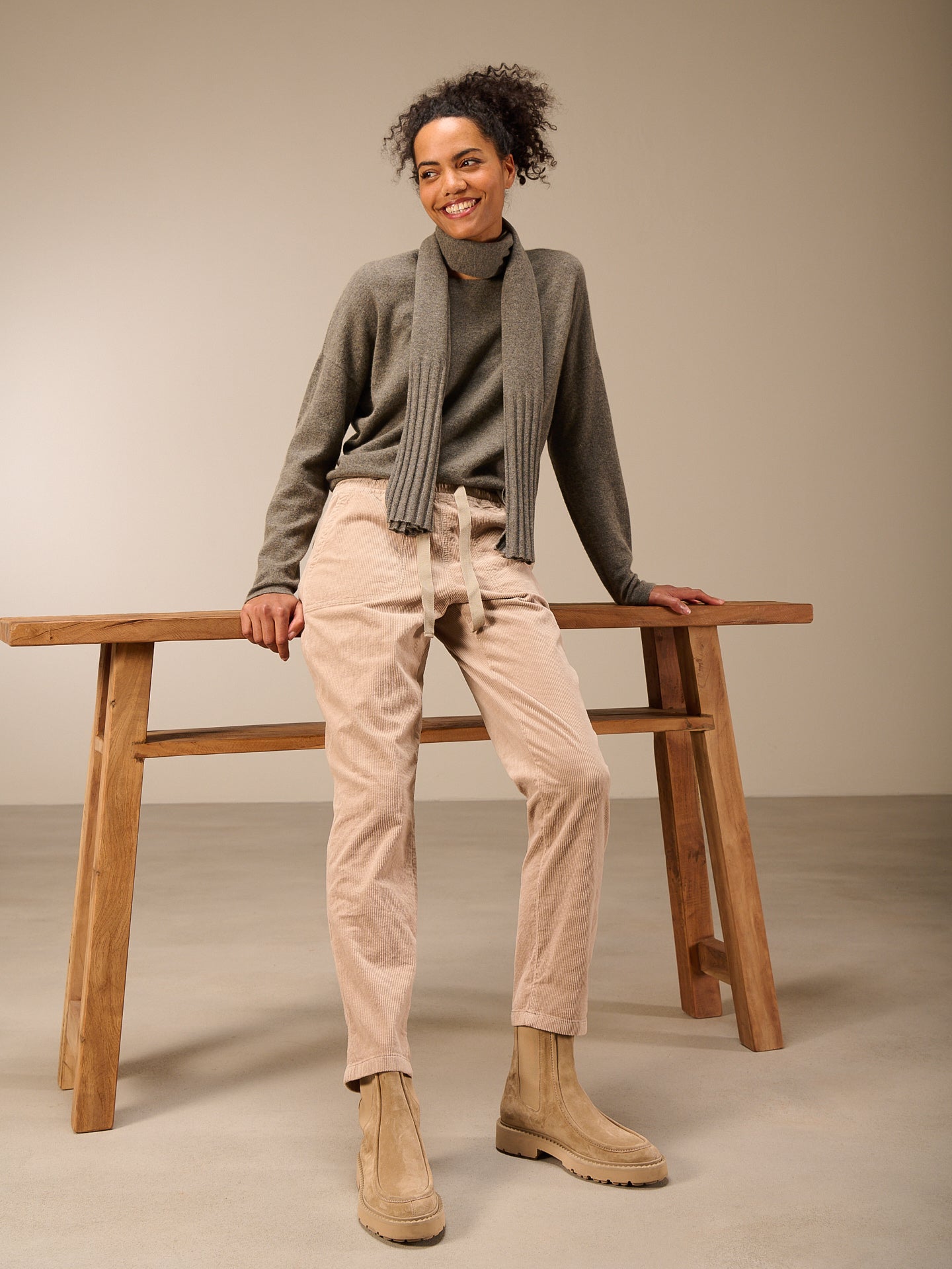 Knitted sweater with cashmere