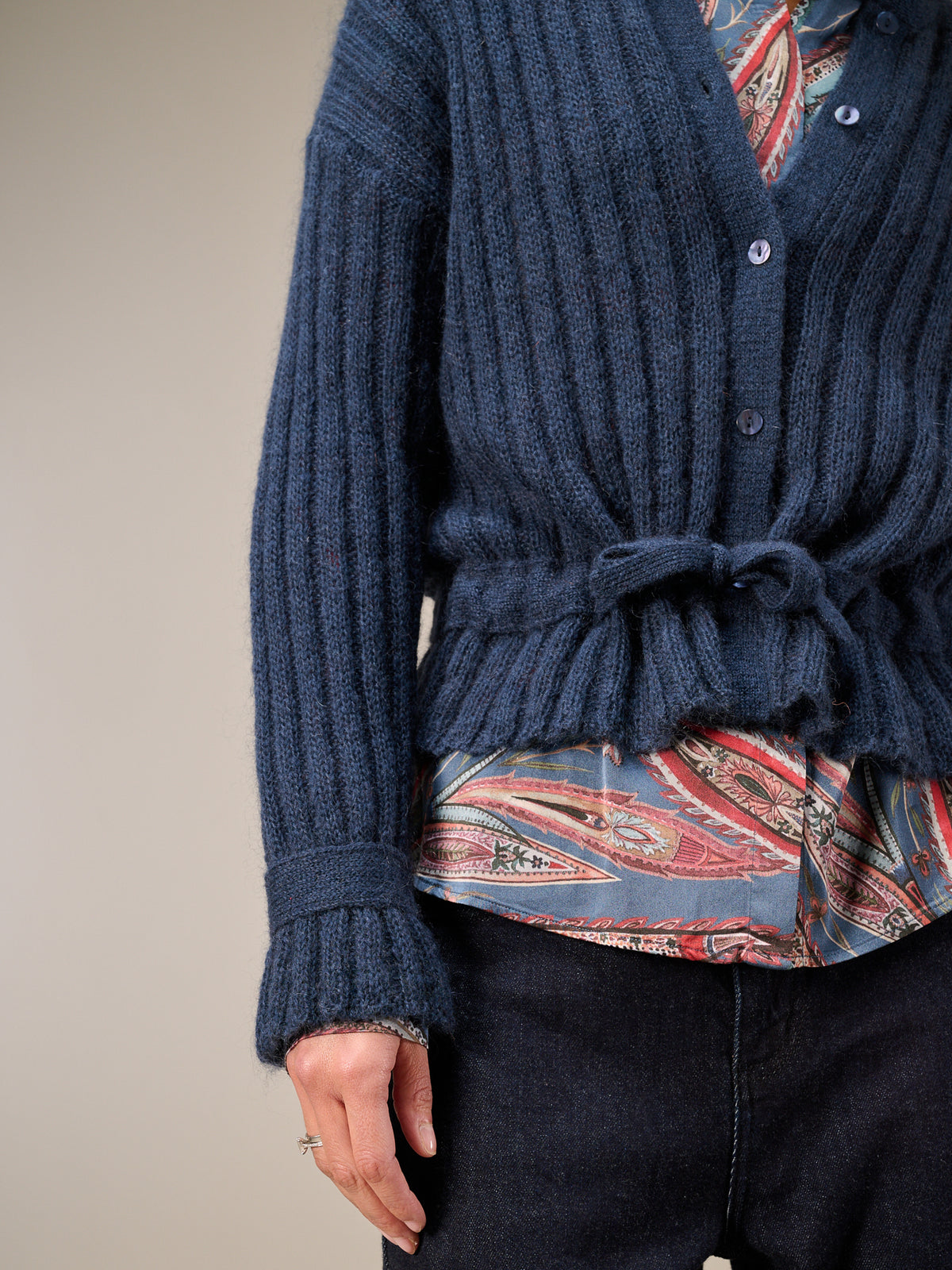 Strickjacke  mit Wolle